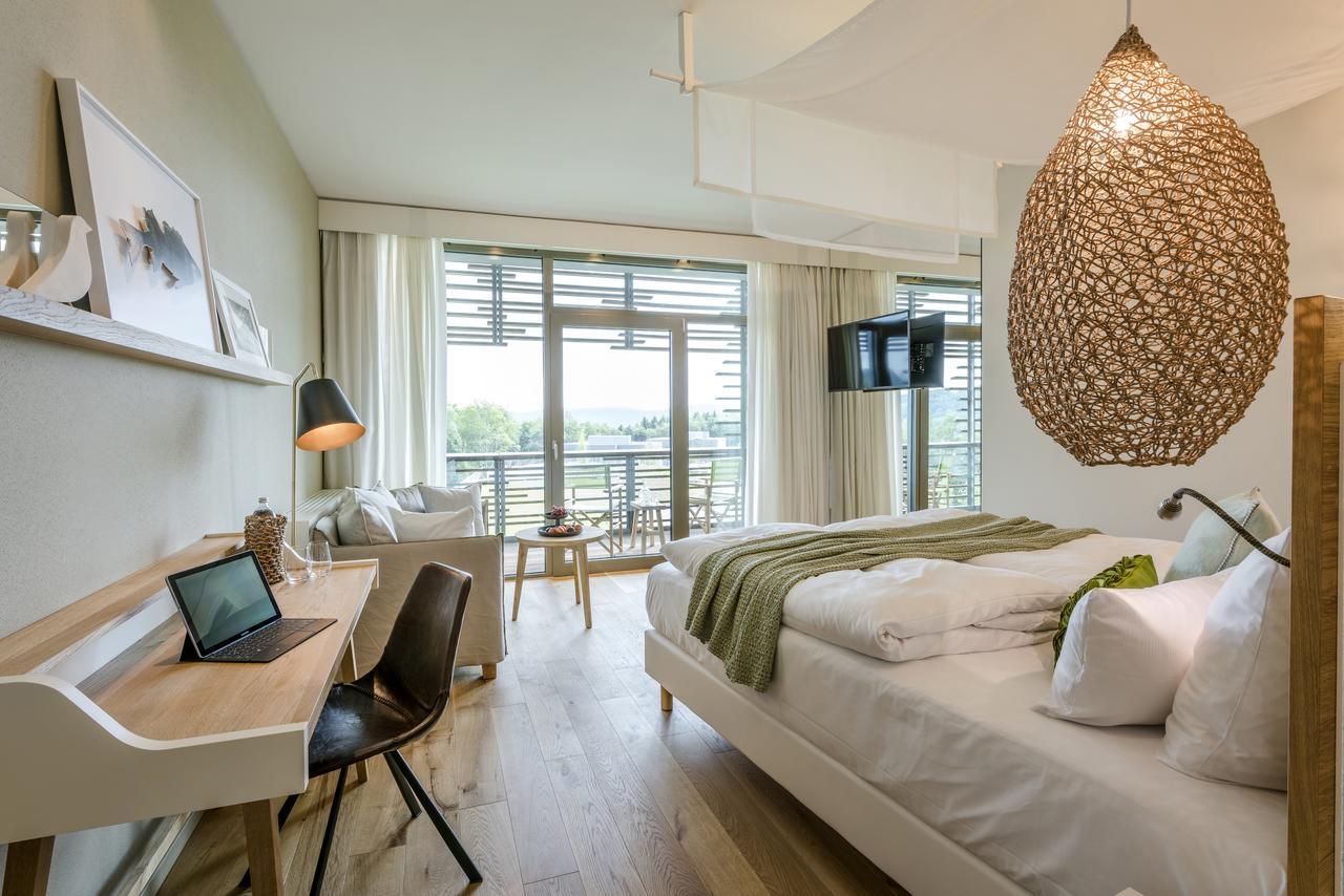 Seezeitlodge Hotel & Spa Gonnesweiler ภายนอก รูปภาพ